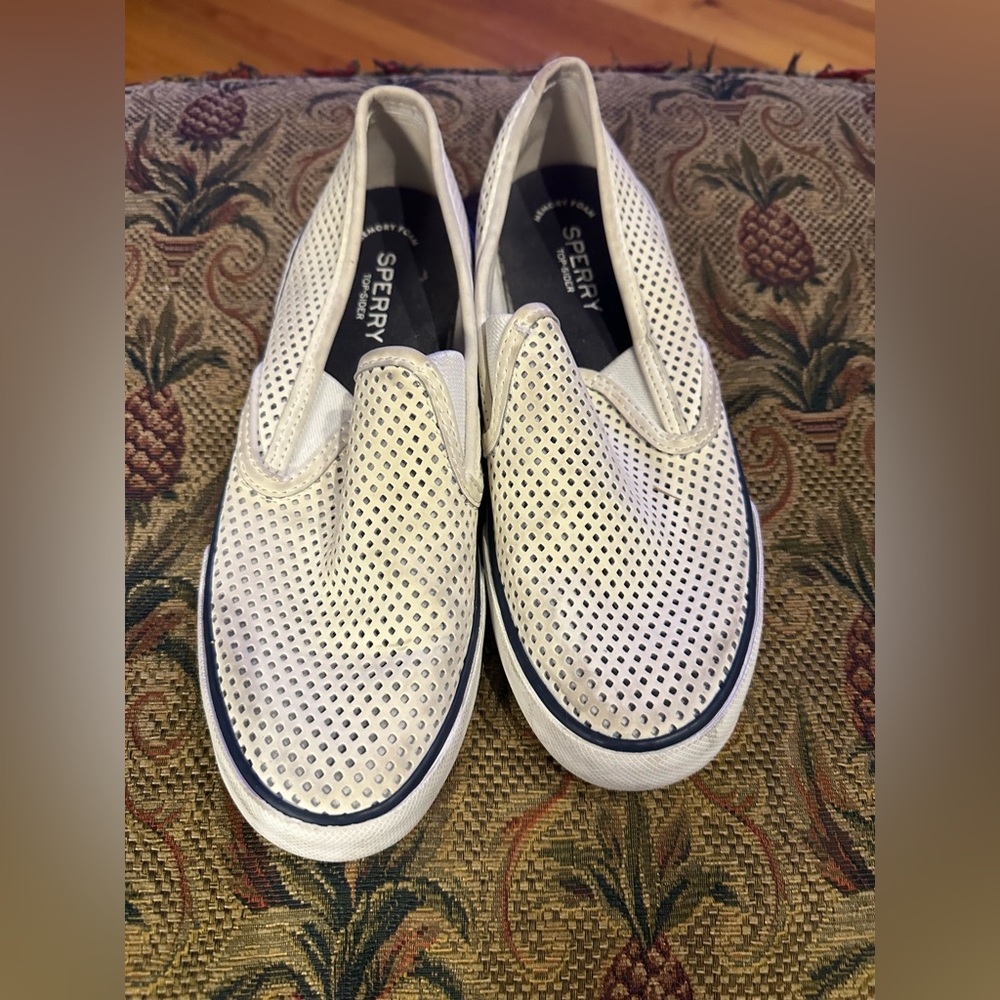 VINTAGE- Sperry Sneakers size 8